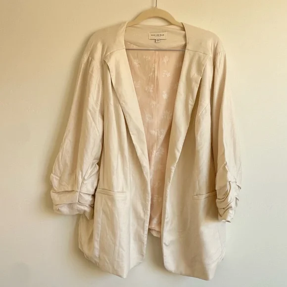 Skies Are Blue Curvy Linen Blend Blazer - Picture 3 of 9